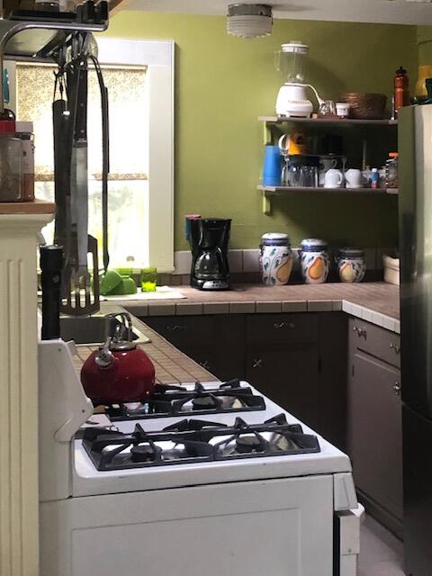 10 Shore Road Athens, ME 04942 - Photo 11 of 35 KITCHEN02