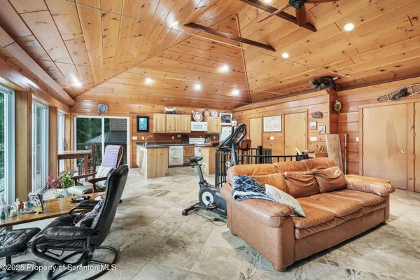 $399,000 | 28684 Highway 92, Susquehanna, PA 18847