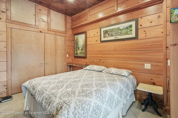 $399,000 | 28684 Highway 92, Susquehanna, PA 18847