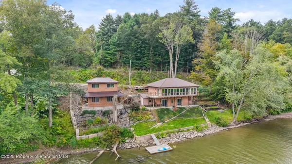 $399,000 | 28684 Highway 92, Susquehanna, PA 18847