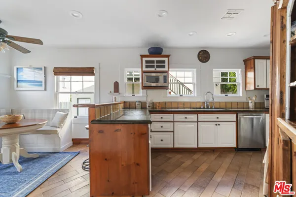 $3,475,000 | 41 Vicente Terrace, Santa Monica, CA 90401