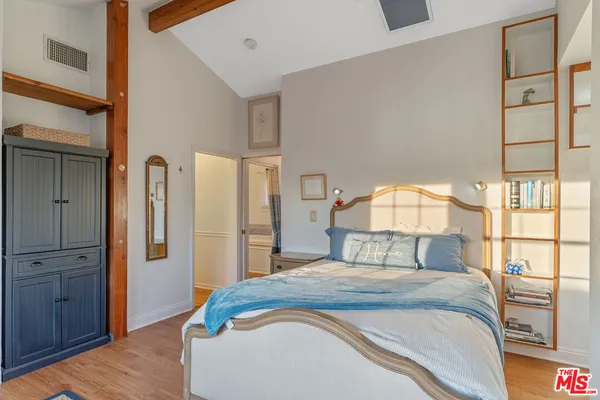 $3,475,000 | 41 Vicente Terrace, Santa Monica, CA 90401