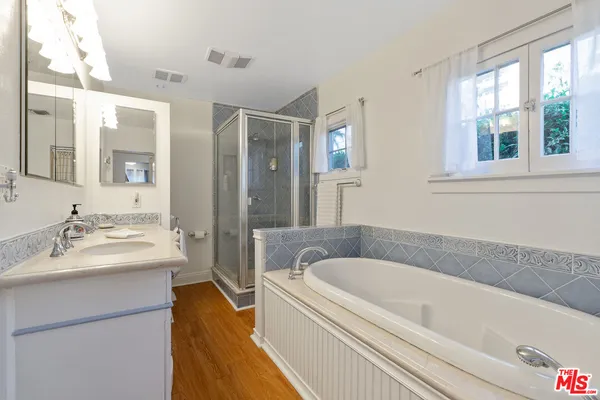 $3,475,000 | 41 Vicente Terrace, Santa Monica, CA 90401