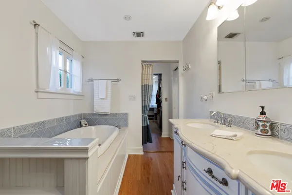 $3,475,000 | 41 Vicente Terrace, Santa Monica, CA 90401