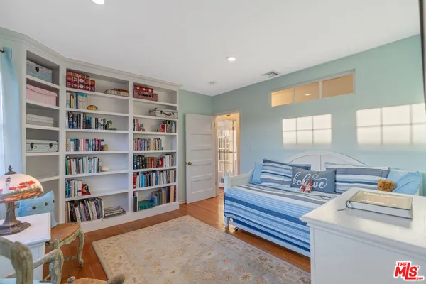$3,475,000 | 41 Vicente Terrace, Santa Monica, CA 90401