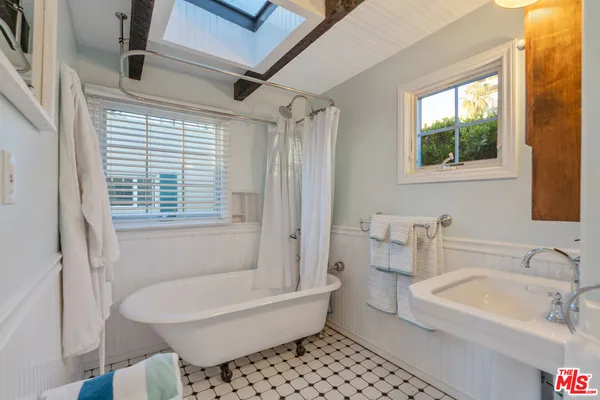 $3,475,000 | 41 Vicente Terrace, Santa Monica, CA 90401