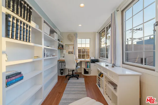 $3,475,000 | 41 Vicente Terrace, Santa Monica, CA 90401