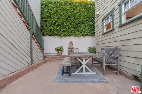 $3,475,000 | 41 Vicente Terrace, Santa Monica, CA 90401