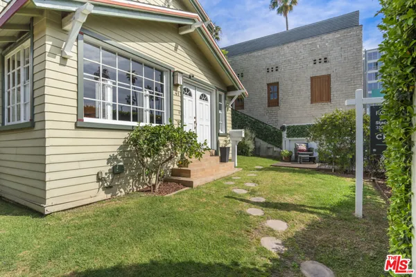 $3,475,000 | 41 Vicente Terrace, Santa Monica, CA 90401
