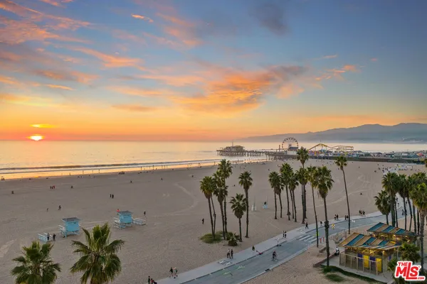 $3,475,000 | 41 Vicente Terrace, Santa Monica, CA 90401
