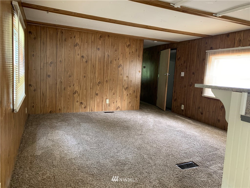 3210 Erlands Point Road Northwest Bremerton, WA 98312 - Photo 13 of 20 Gallery Image 13