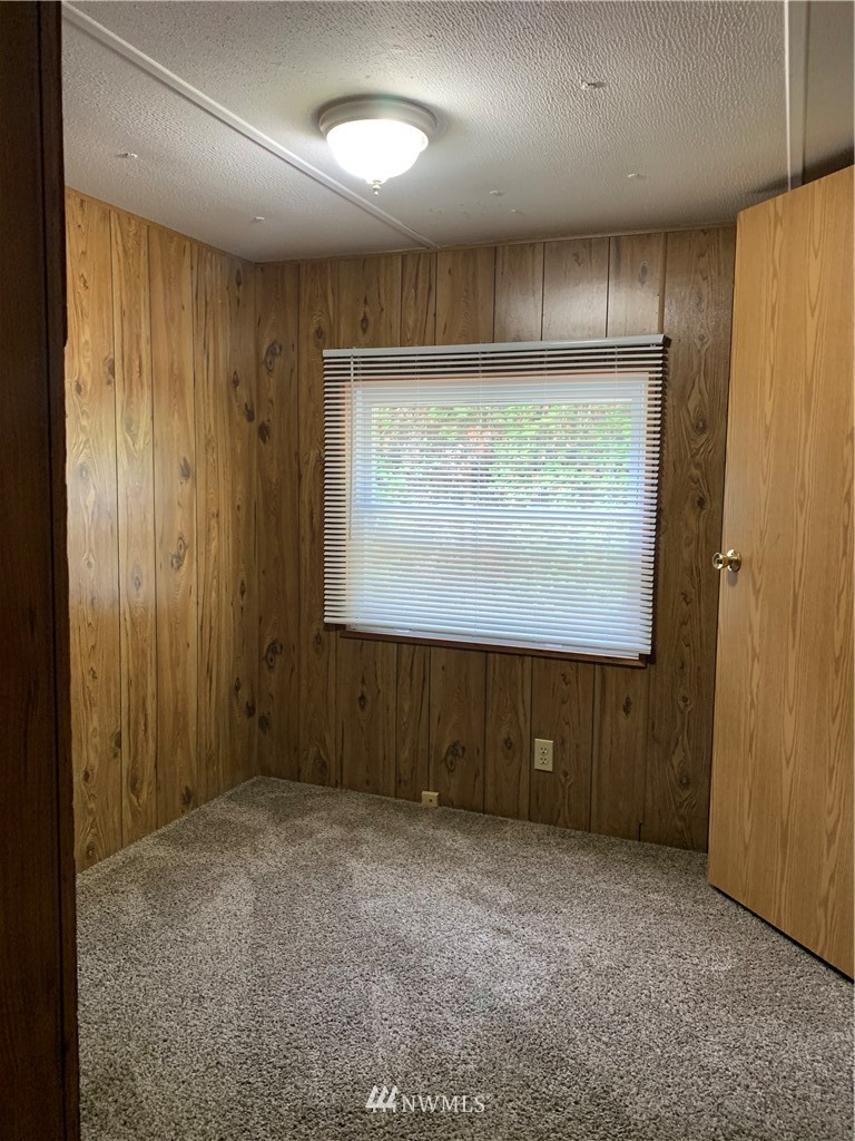 3210 Erlands Point Road Northwest Bremerton, WA 98312 - Photo 17 of 20 Gallery Image 17