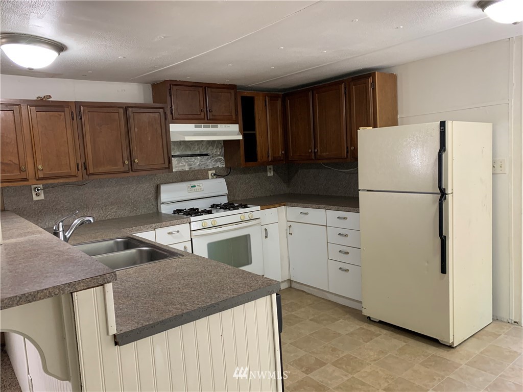 3210 Erlands Point Road Northwest Bremerton, WA 98312 - Photo 10 of 20 Gallery Image 10