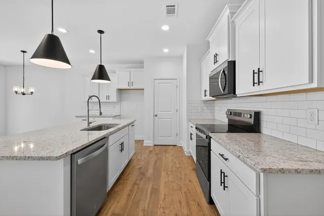 $350,000 | 155 Windsor Pk Court, Jefferson, GA 30549