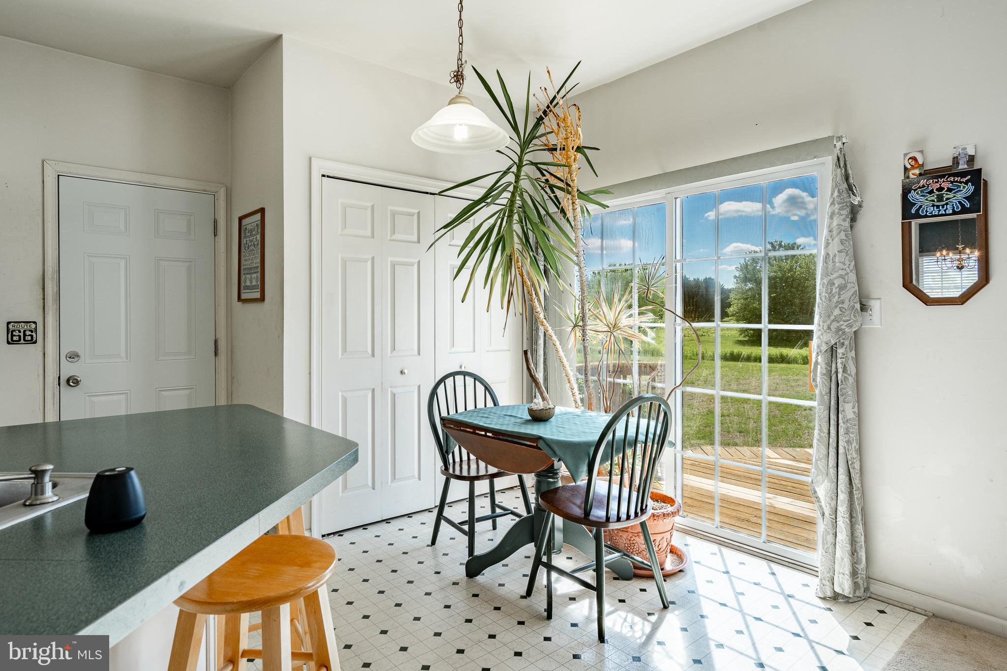 44 Ryhill Drive Dover, DE 19904 - Photo 15 of 53 a dining room with furniture and window