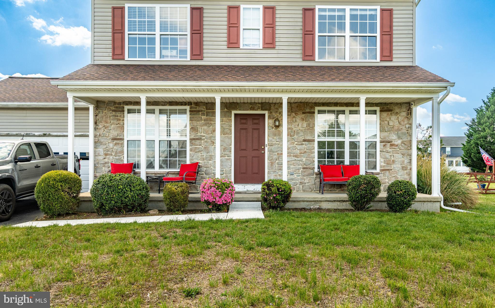 44 Ryhill Drive Dover, DE 19904 - Photo 4 of 53 a view of a house with a garden and plants