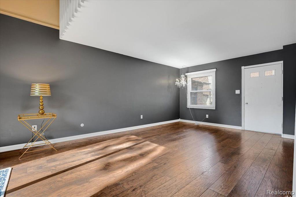 5055 Crooks Road, Unit 17 Royal Oak, MI 48073 - Photo 3 of 25 Gallery Image 3