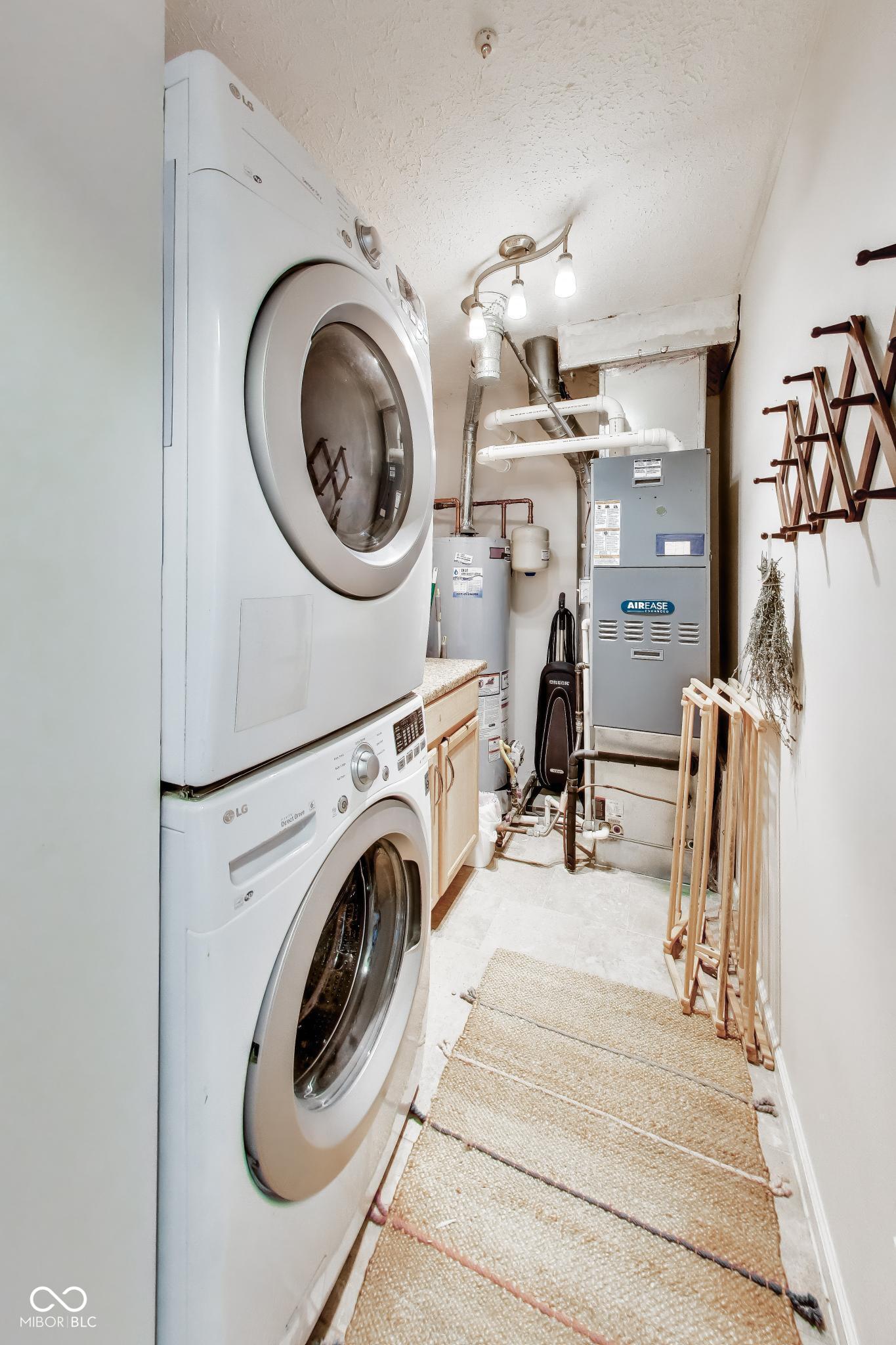 911 Paca Street Indianapolis, IN 46202 - Photo 25 of 28