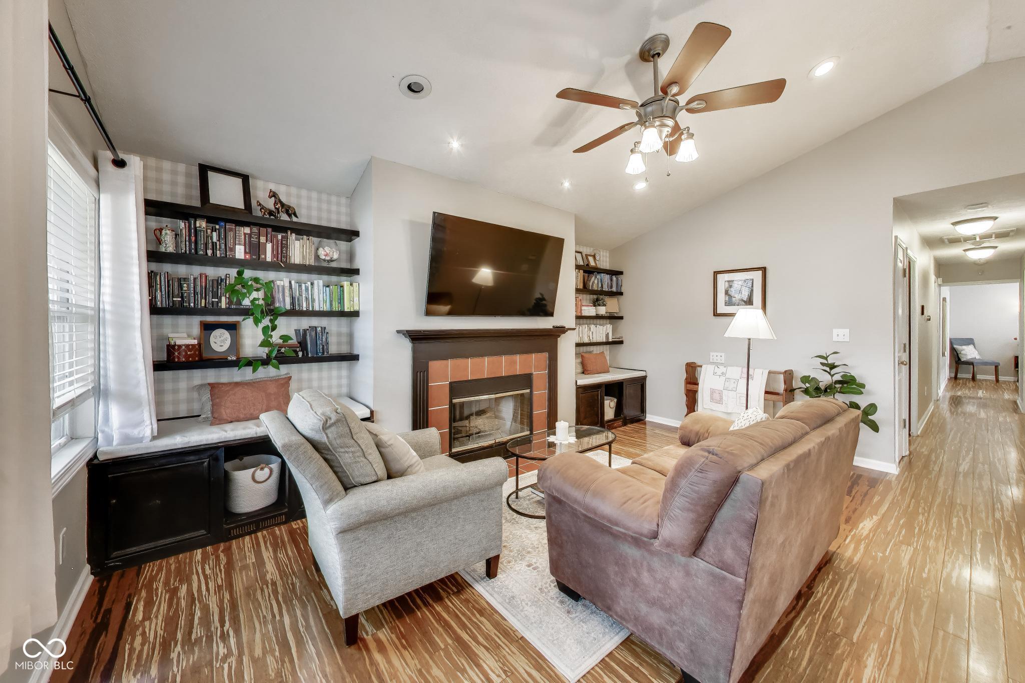 911 Paca Street Indianapolis, IN 46202 - Photo 5 of 28