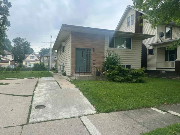 $130,000 | 3217 South Harrison Street, Fort Wayne, IN 46807
