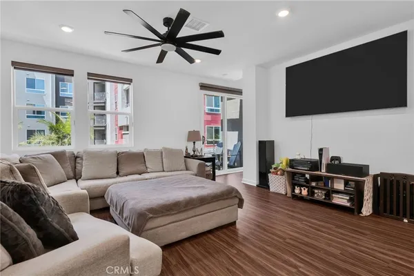 $989,888 | 773 South Grable Circle, Orange, CA 92868