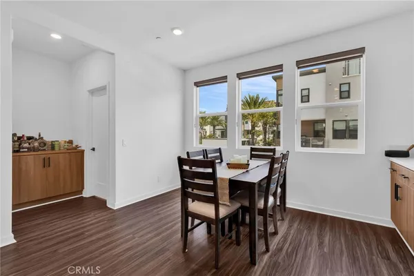 $989,888 | 773 South Grable Circle, Orange, CA 92868