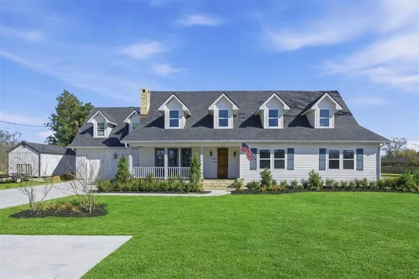 $1,079,000 | 3811 Lake Street, Lake Charles, LA 70605