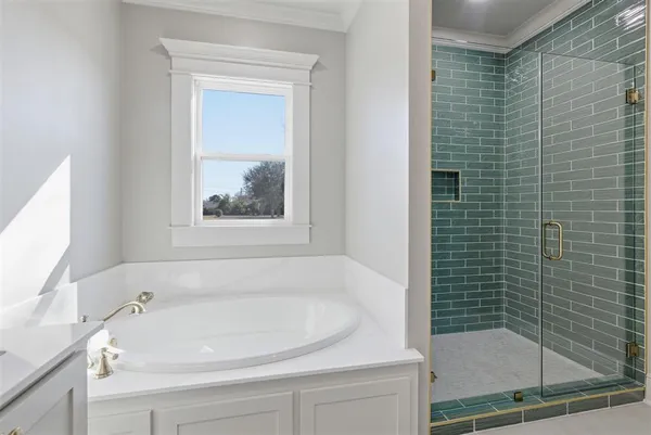 $1,079,000 | 3811 Lake Street, Lake Charles, LA 70605