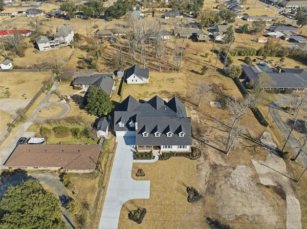 $1,079,000 | 3811 Lake Street, Lake Charles, LA 70605