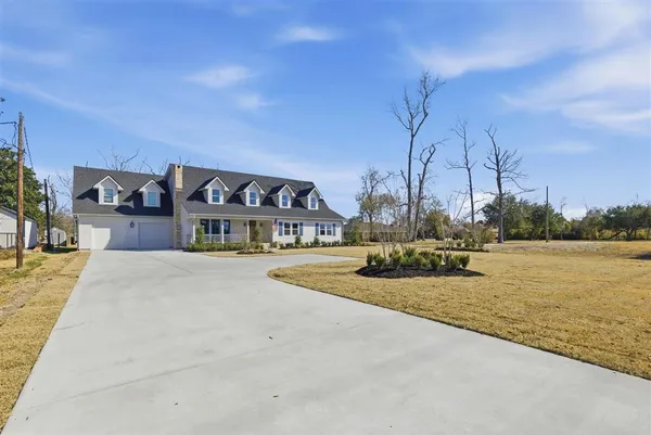 $1,079,000 | 3811 Lake Street, Lake Charles, LA 70605