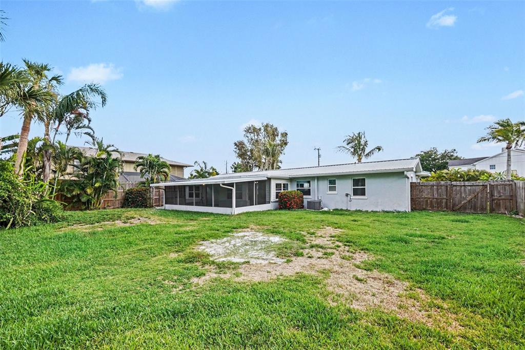 2009 Tarpon Road Palmetto, FL 34221 - Photo 25 of 25