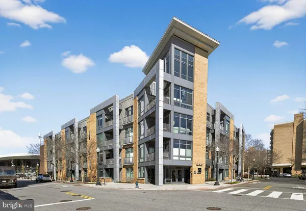 $2,400 | 525 Water Street Southwest, Unit 314, Washington, DC 20024