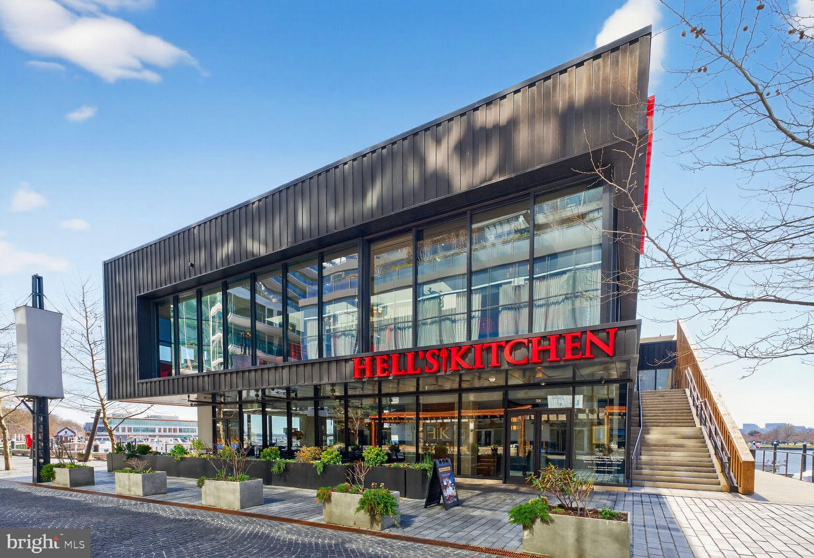 525 Water Street Southwest, Unit 314 Washington, DC 20024 - Photo 27 of 36