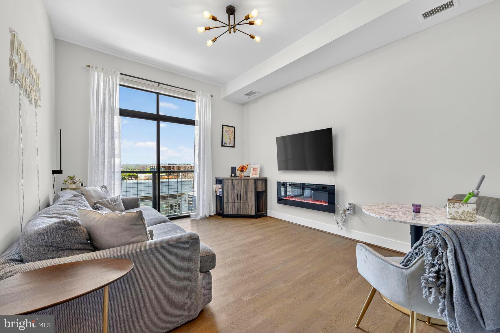 525 Water Street Southwest, Unit 314 Washington, DC 20024 - Photo 6 of 36