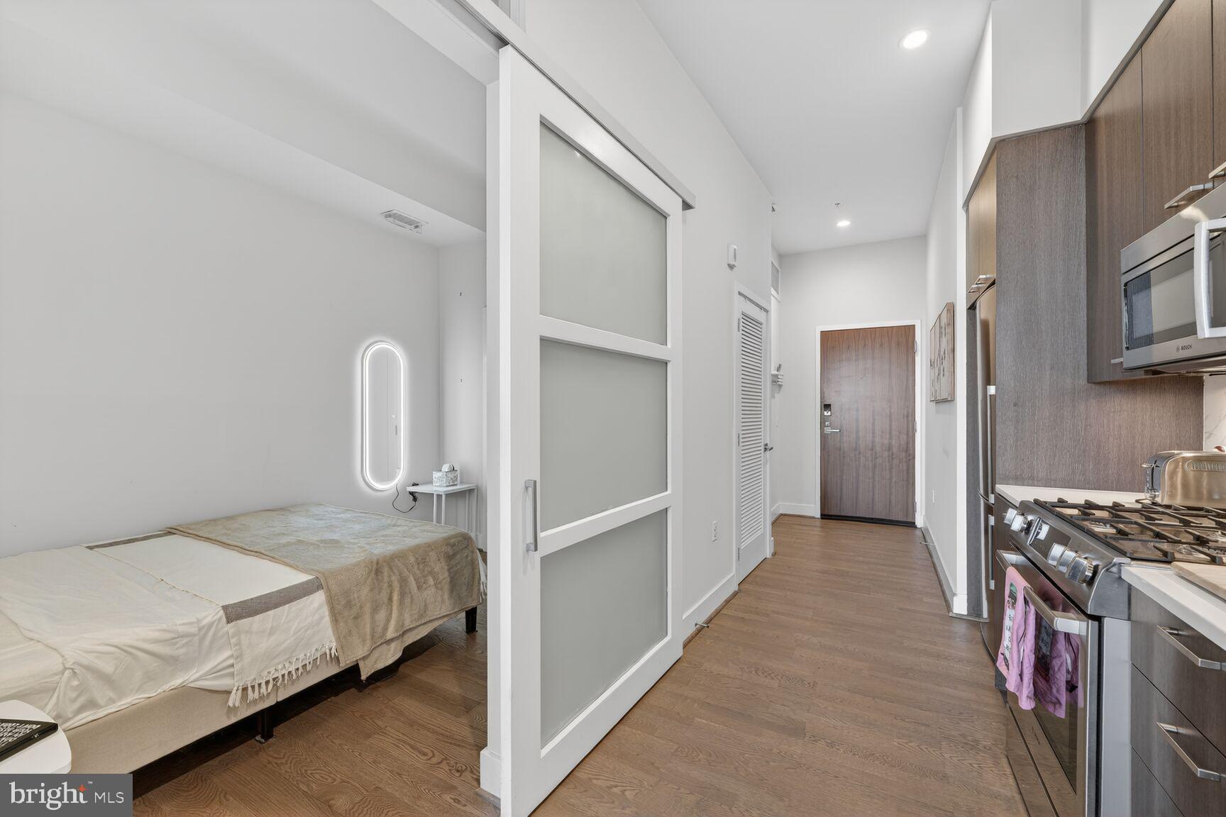 525 Water Street Southwest, Unit 314 Washington, DC 20024 - Photo 10 of 36