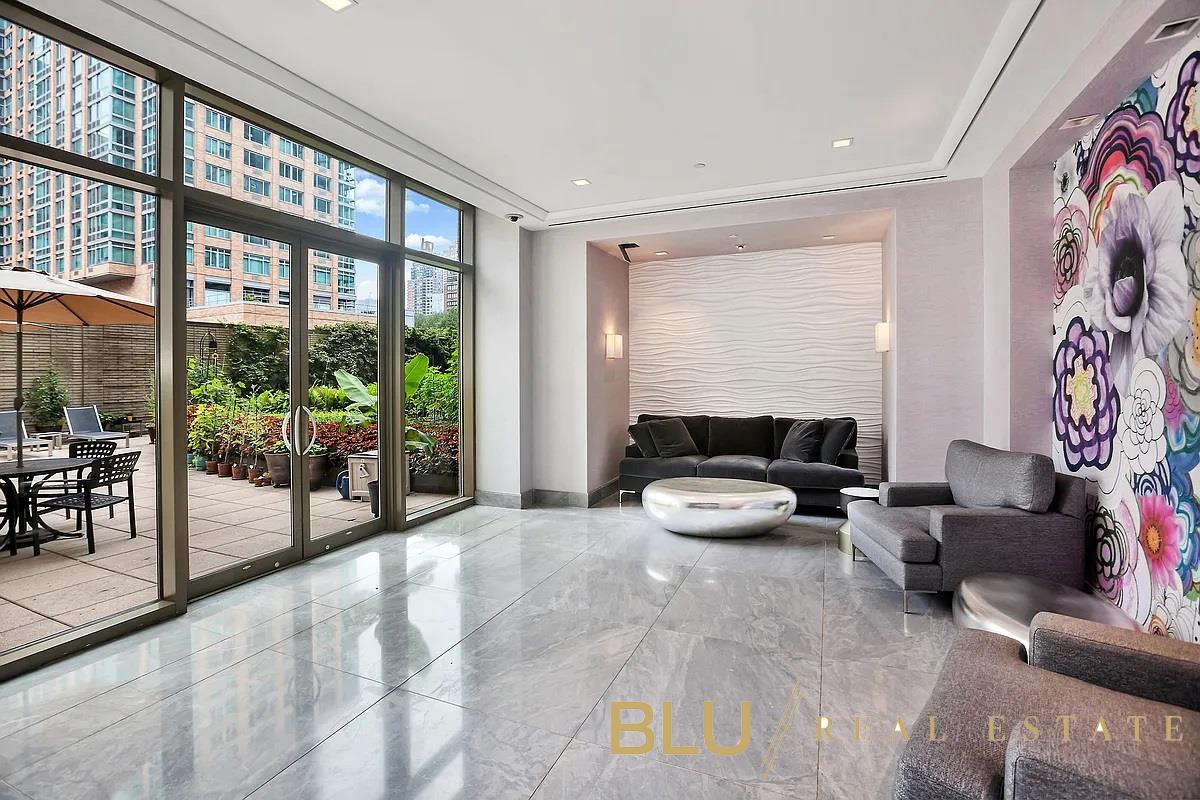 100 Riverside Boulevard, Unit 5C Manhattan, NY 10069 - Photo 12 of 18