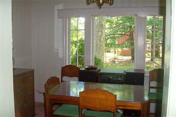 57 Lancaster Road Clinton, MA 01510 - Photo 5 of 11