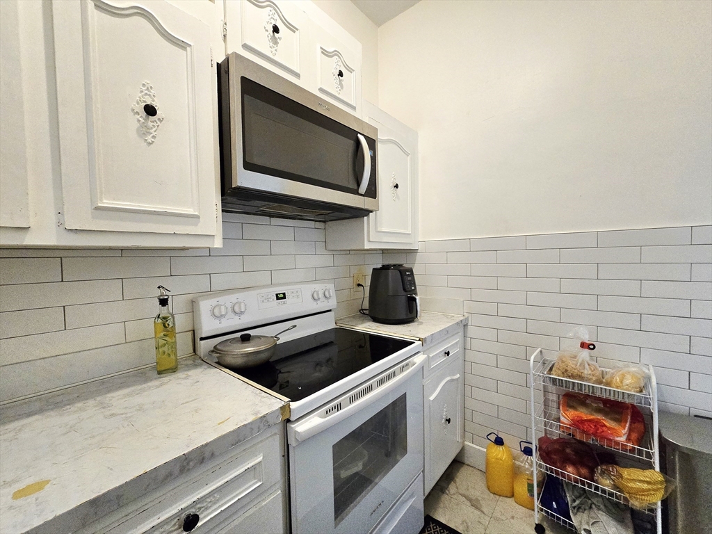 14 Harding Avenue Everett, MA 02149 - Photo 22 of 40