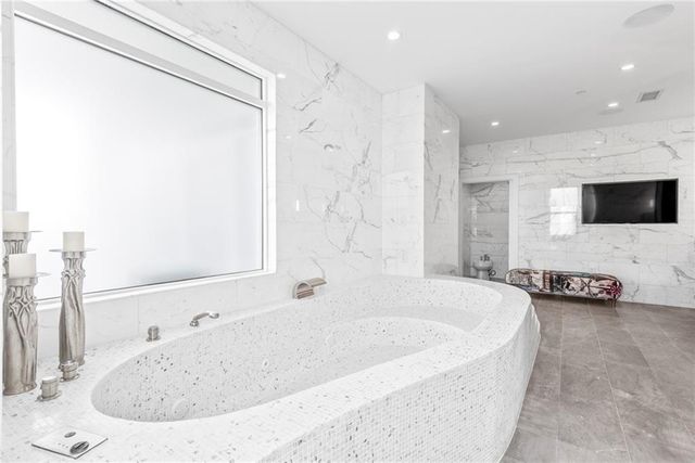 $2,500,000 | 2881 Peachtree Street Northeast, Unit 2304, Atlanta, GA 30305