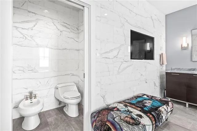 $2,500,000 | 2881 Peachtree Street Northeast, Unit 2304, Atlanta, GA 30305