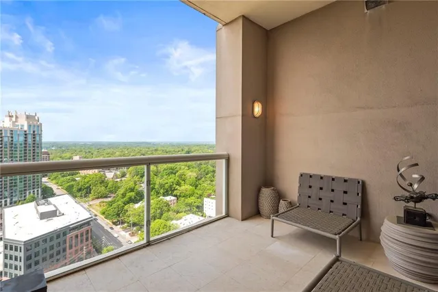 $2,500,000 | 2881 Peachtree Street Northeast, Unit 2304, Atlanta, GA 30305