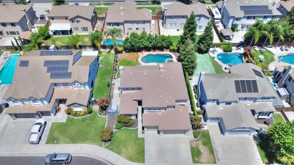 565 Bodeson Court Ripon, CA 95366 - Photo 2 of 90