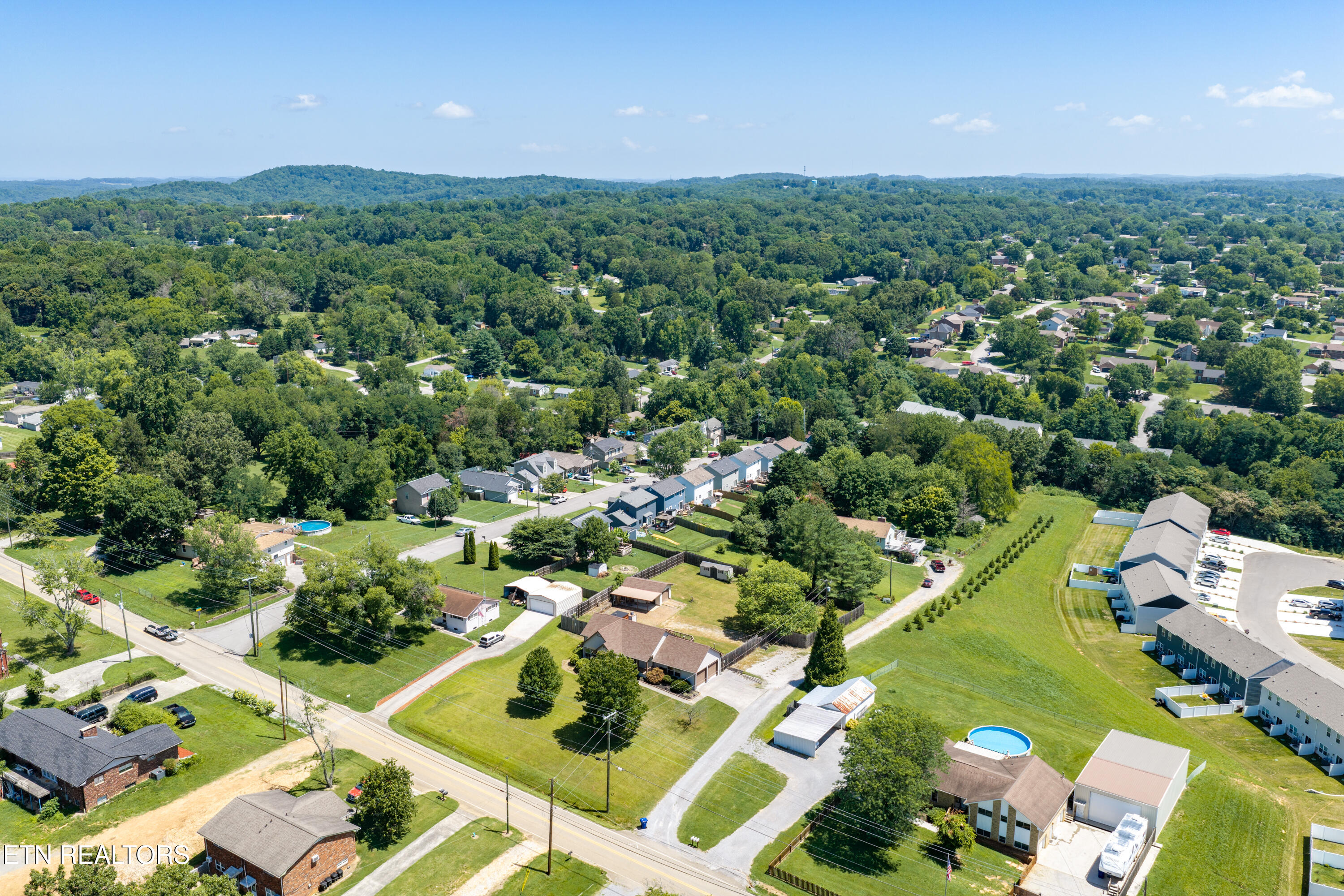 7702 Old Clinton Pike Powell, TN 37849 - Photo 41 of 46 40
