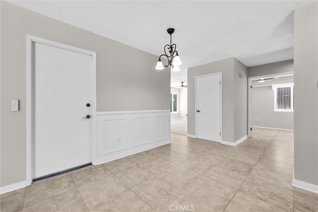 2862 Westridge Road Riverside, CA 92506 - Photo 9 of 34