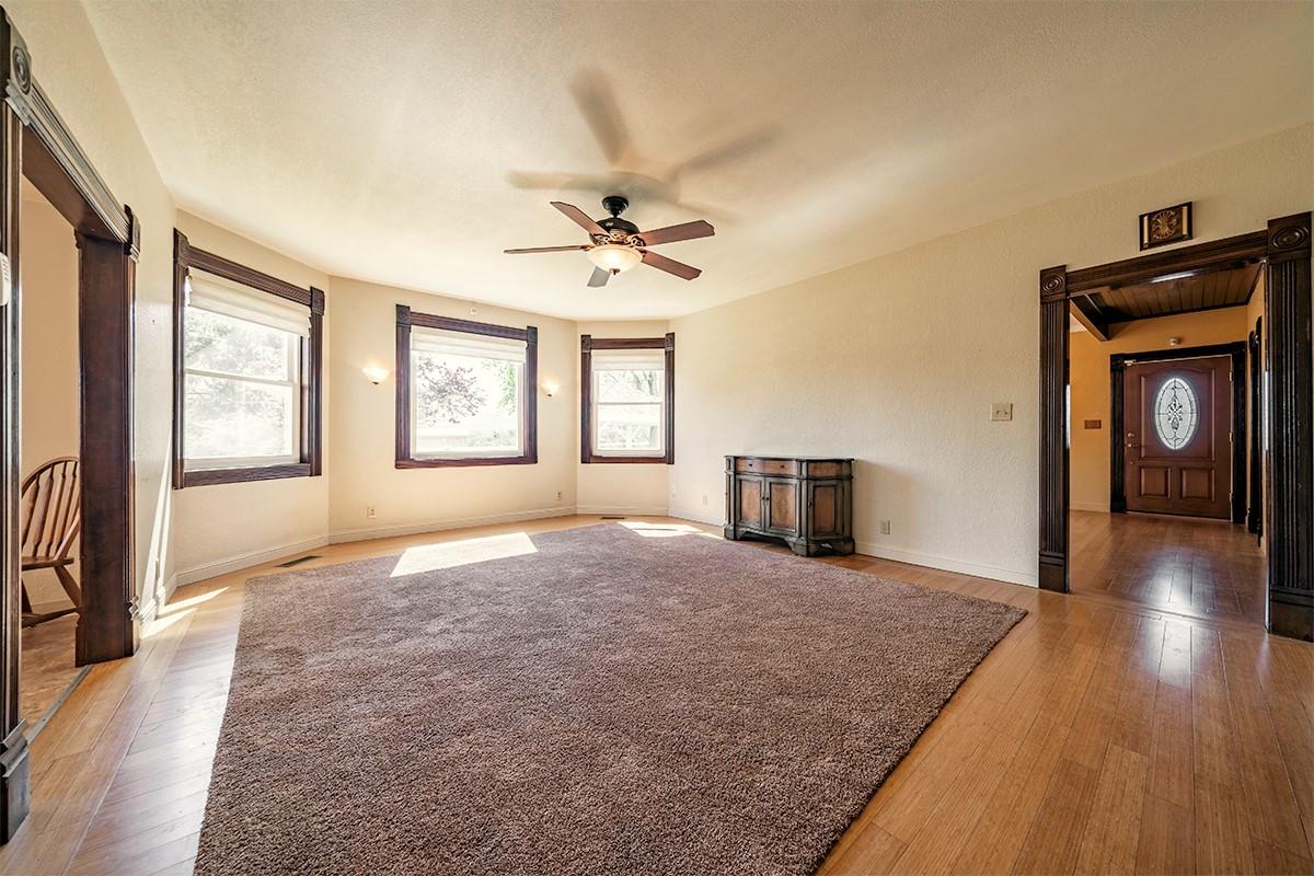 605 Meridian Road Eagle Point, OR 97524 - Photo 16 of 71 13