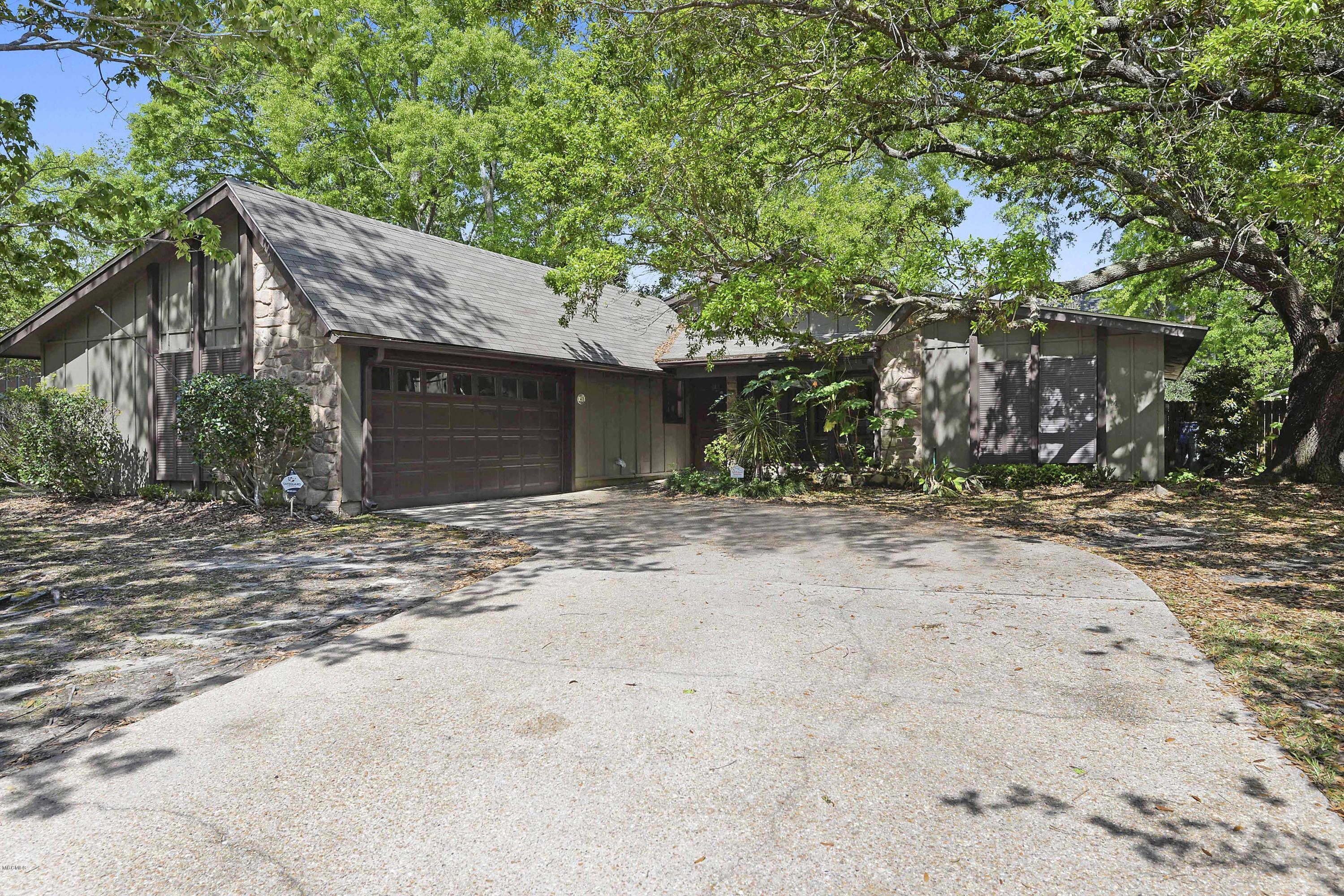 1408 Diller Road Ocean Springs, MS 39564 - Photo 1 of 26 Front View