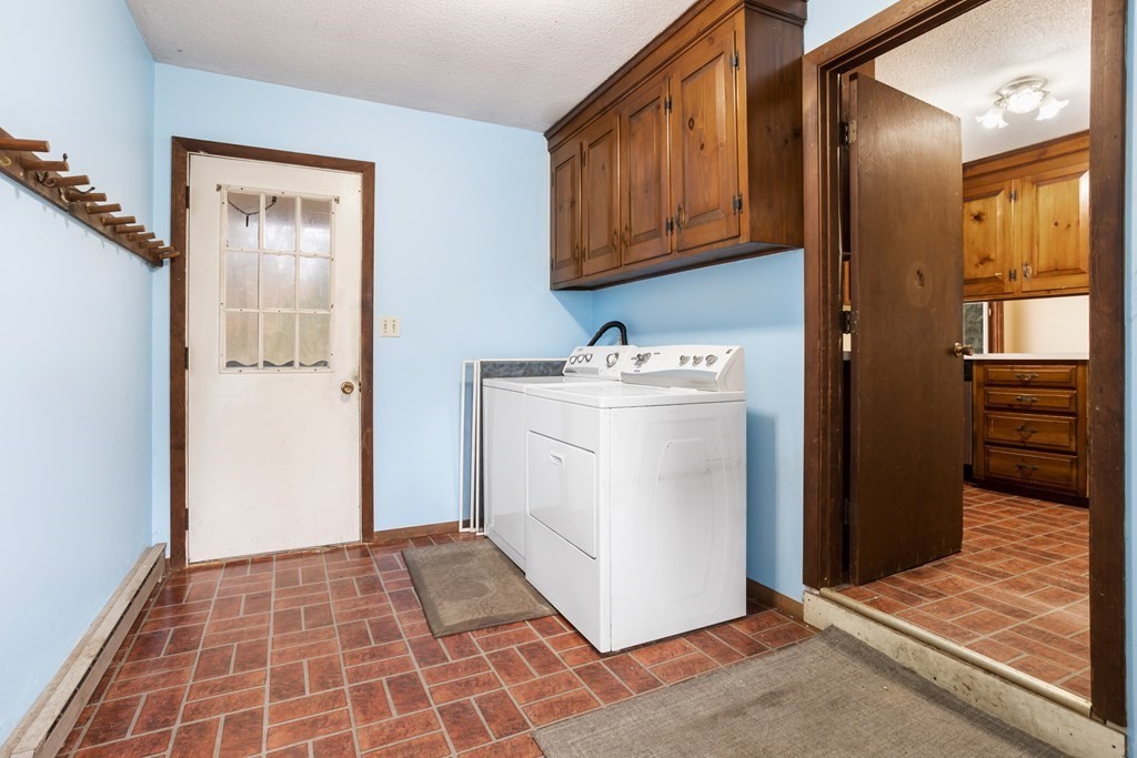 8 Howard Road Westford, MA 01886 - Photo 14 of 29 Gallery Image 14
