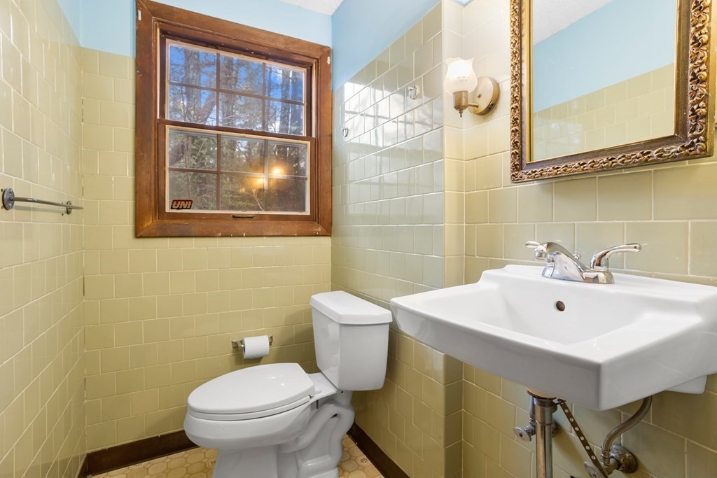 8 Howard Road Westford, MA 01886 - Photo 15 of 29 Gallery Image 15