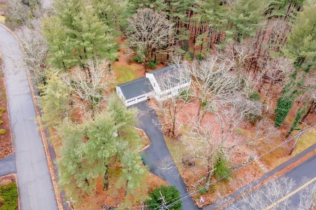 8 Howard Road Westford, MA 01886 - Photo 6 of 29 Gallery Image 6