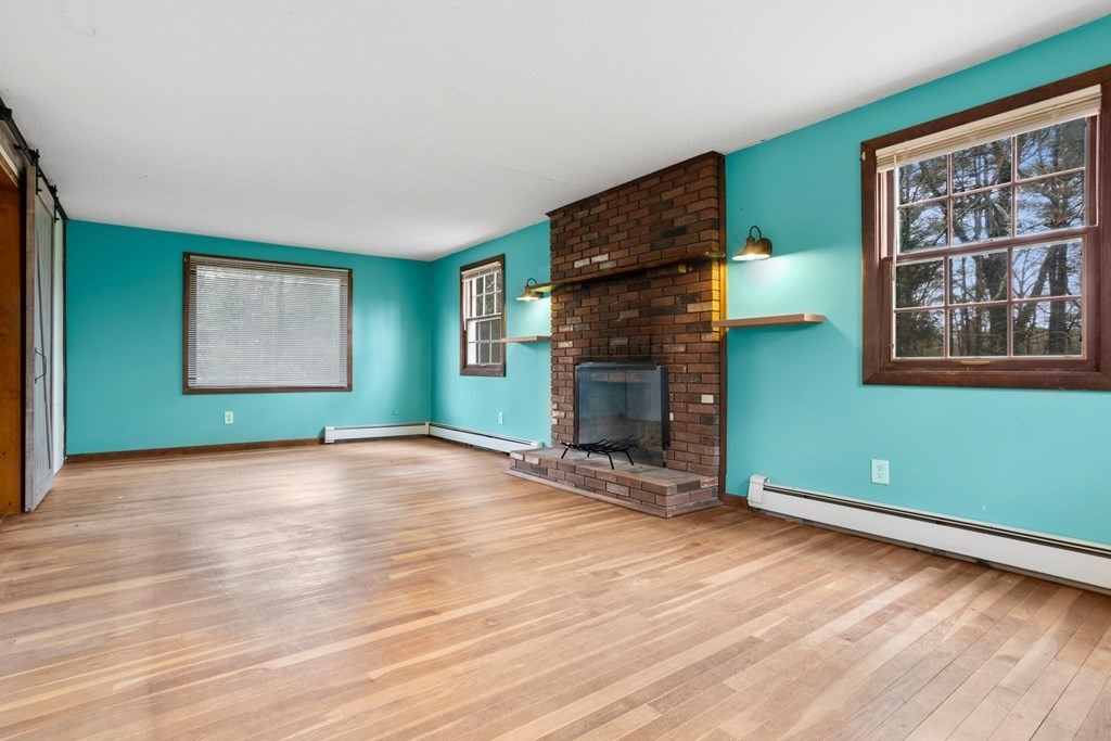 8 Howard Road Westford, MA 01886 - Photo 9 of 29 Gallery Image 9